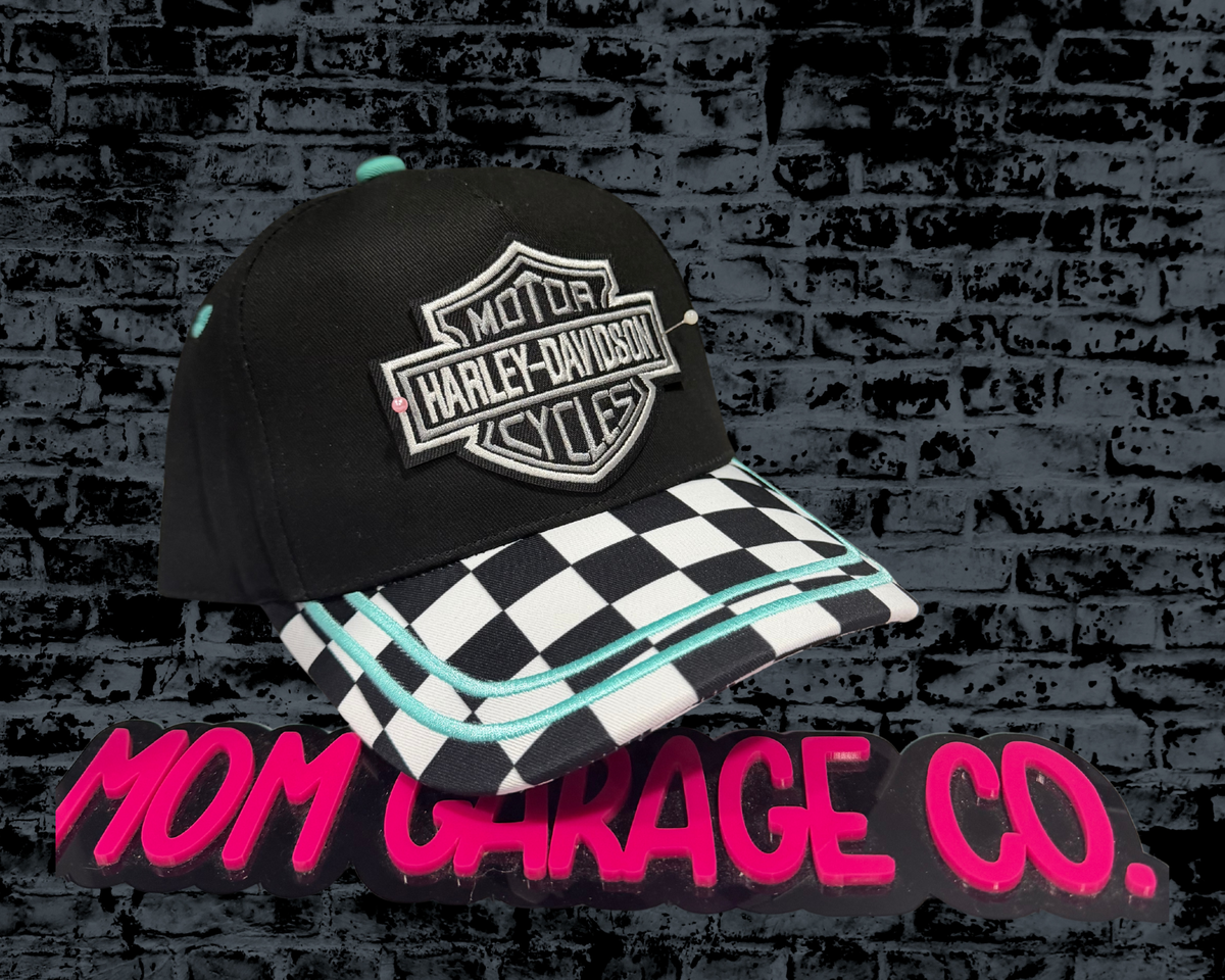 HD on check/tiffany blue hat